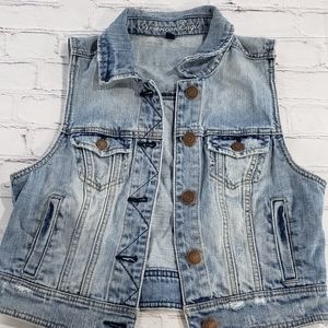 American Eagle jean vest medium